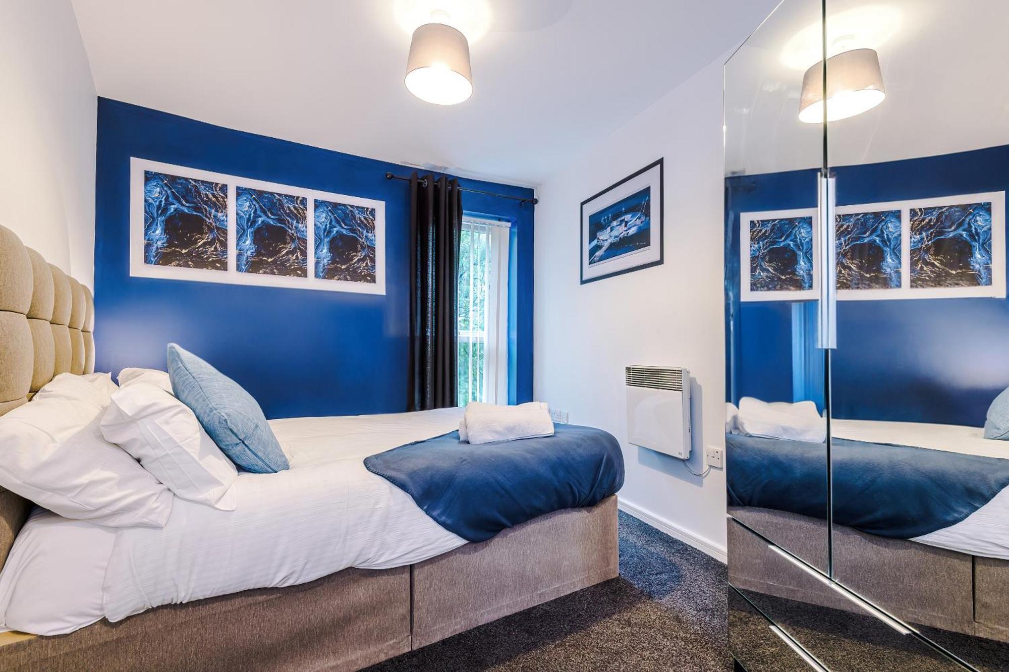 2 Bed Apartment With Balcony Private Parking Near Etihad Stadium, Coop Live Manchester Bagian luar foto
